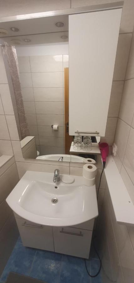 拉布Hause Lupic公寓 外观 照片